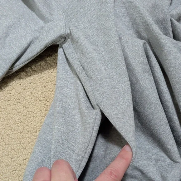 Vuori Granite Snap Mock Light Gray Pullover - Picture 5 of 9